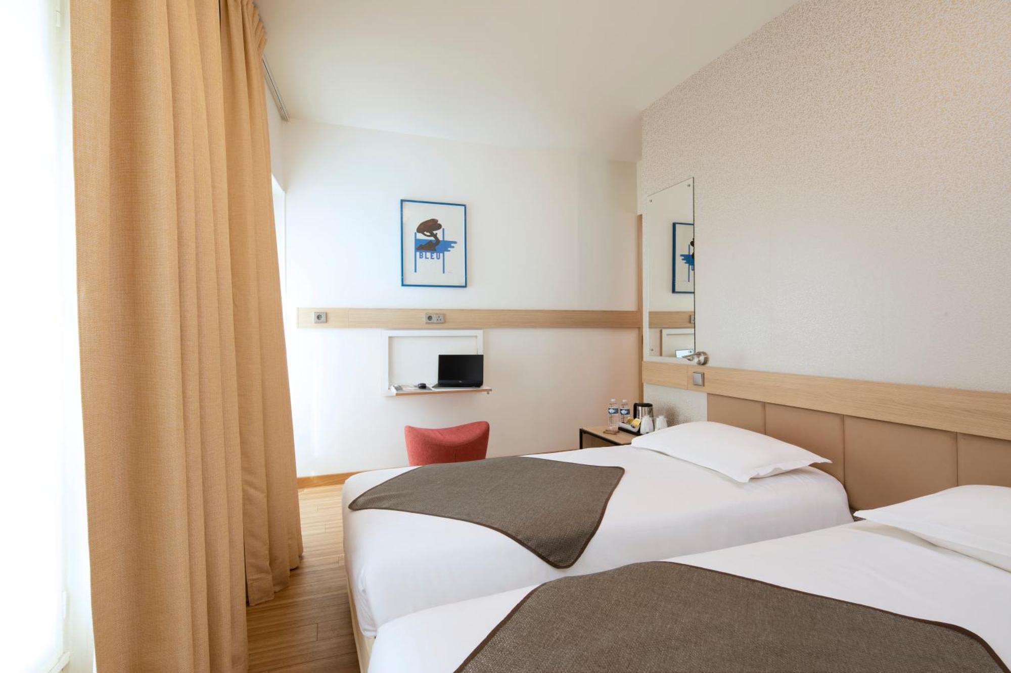 Hotel Hor Les Lumieres Париж Екстериор снимка