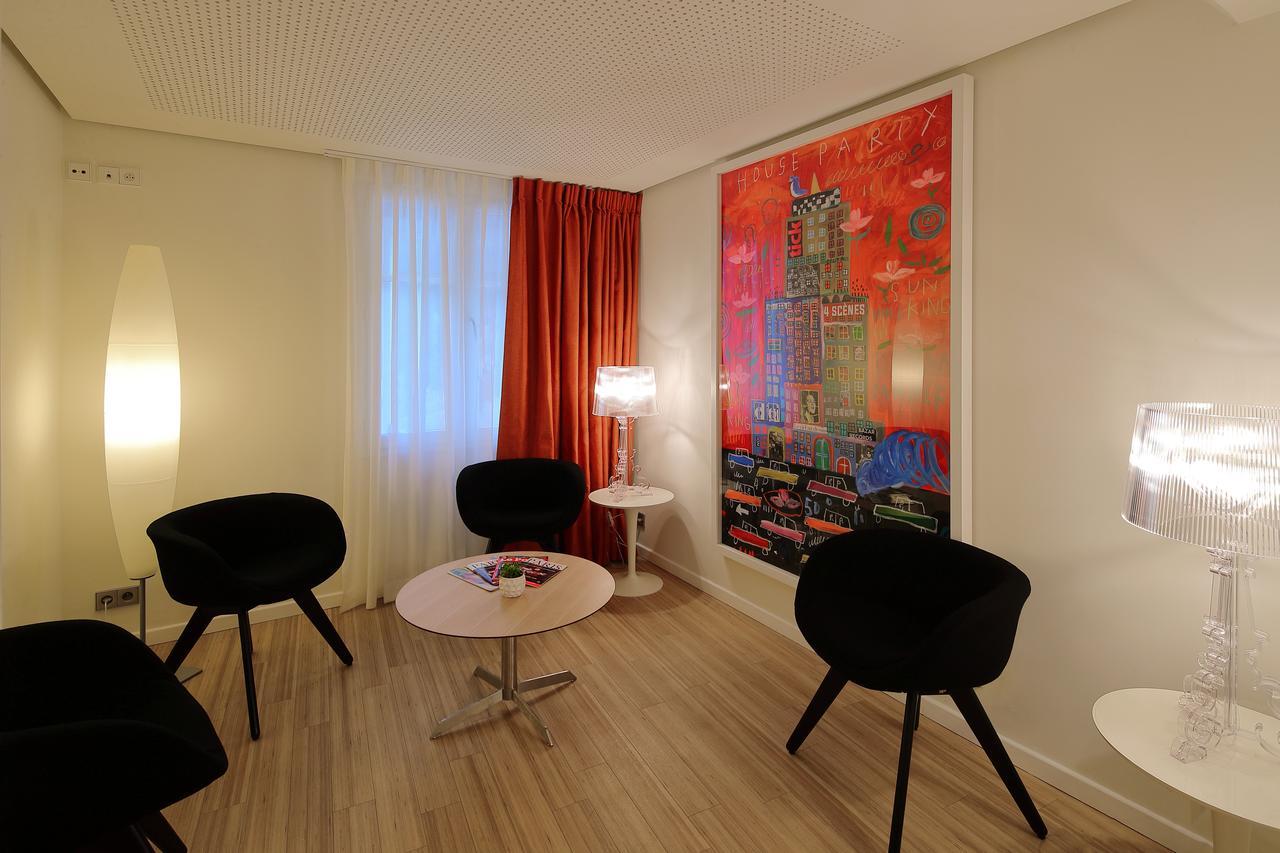 Hotel Hor Les Lumieres Париж Екстериор снимка